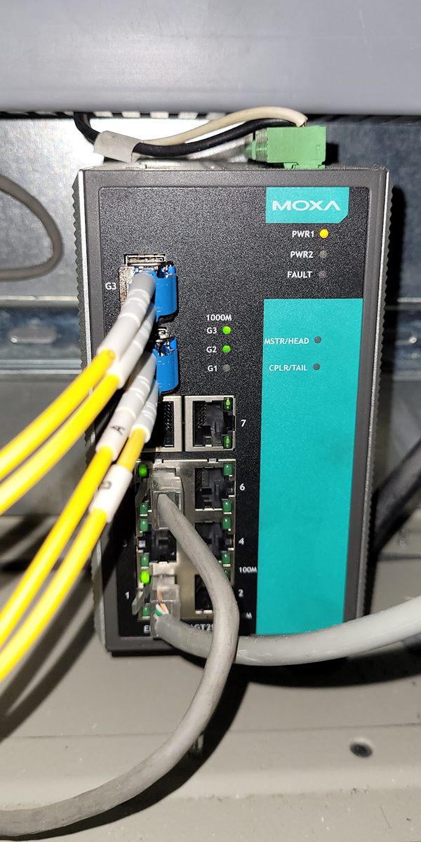 Switch MOXA redes industriales